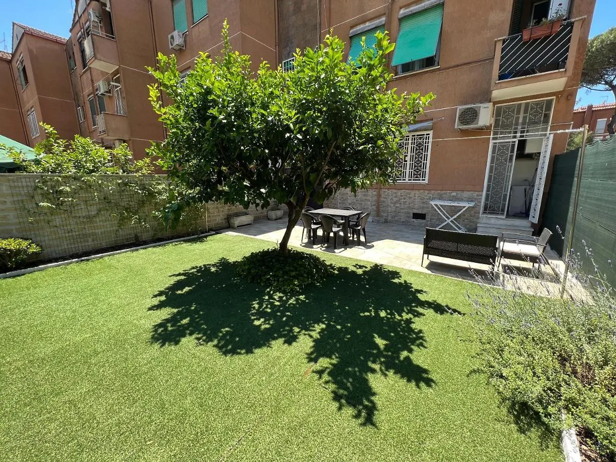 Casa de Férias Casa Paestum. Your Wonderful Garden In Roma